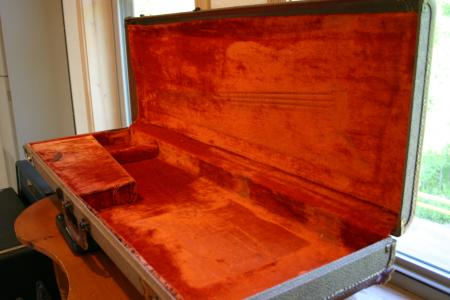 1961 to 1963 Orig Fender Stratocaster Case Nice Shape