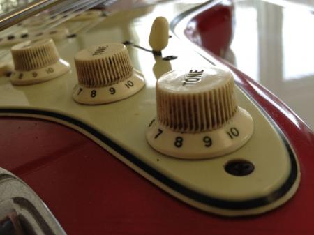 1965 ORIG CANDY APPLE RED FENDER STRAT Green Nitro Guard, L Plate 1 Owner