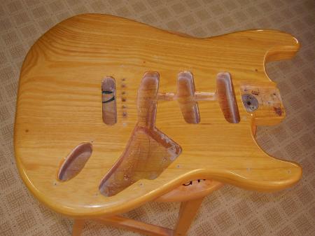1972 ORIG FENDER STRAT BODY 100 PERCENT