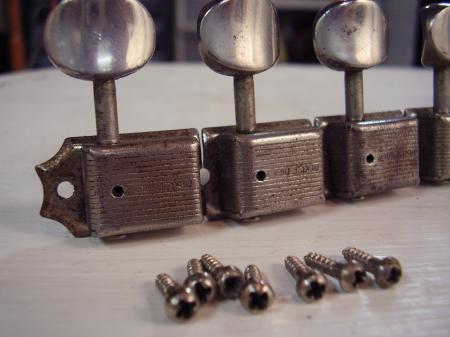 1958 ORIG SINGLE LINE STRAT TUNERS