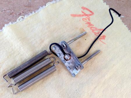 1957 ORIG Tremolo Bridge Claw & Springs Fender Strat CLEAN