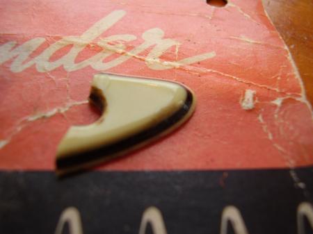 1959 ORIG NITRO PICKGUARD TIP