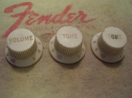 1962 STRAT VOL & TONE KNOBS