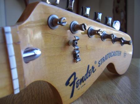 1972 ORIG CLEAN EXCELLENT FENDER STRAT MAPLE NECK