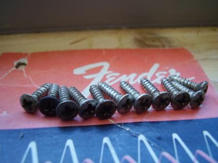 1959 ORIG FENDER STRAT PICKGUARD SCREWS PATINA MAX