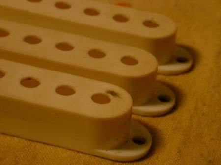 1962 Orig Fender Stratocaster PRE CBS PICKUP COVERS (3)