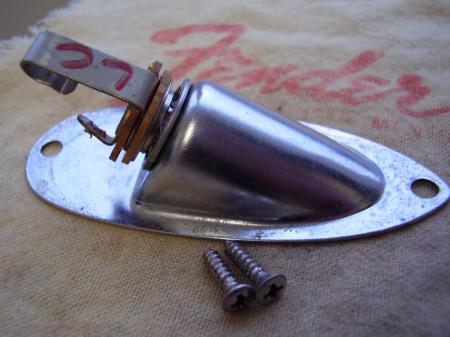 1973 ORIG OUTPUT JACK