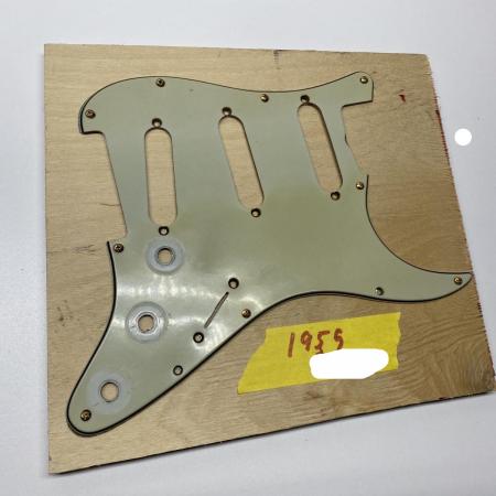 1959 FENDER STRATOCASTER PICKGUARD & Back Metal Shield