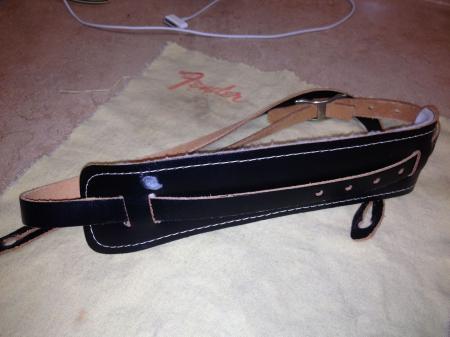 1965 Fender Stratocaster Black Leather Strap