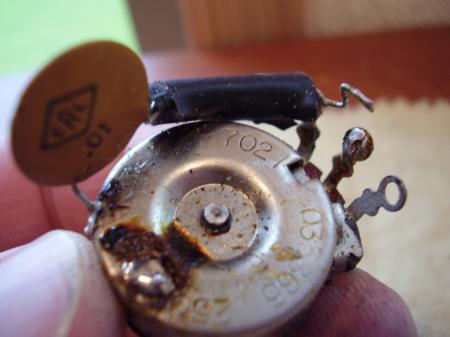 1970 ORIG FENDER STRAT TONE POT WITH CAP