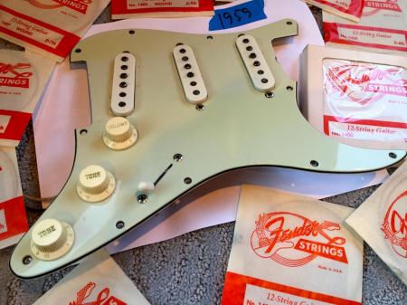 1959 Original Fender Stratocaster 100 Percent Complete Pickup Assembly 
