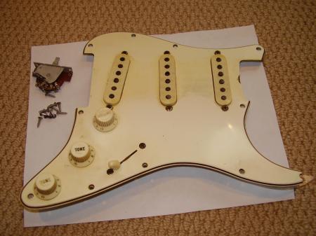 1964-65 ORIG FENDER STRATOCASTER PICKUP ASSEMBLY