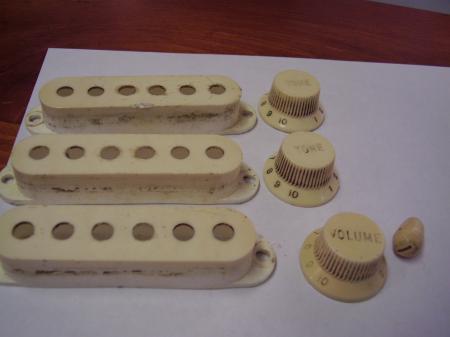 1959 EARNED DIRT FENDER KNOBS, COVERS,TIP