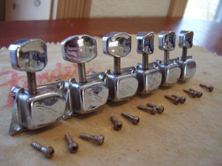 1969 to 1971 ORIG FENDER STRATOCASTER TUNERS & SCREWS