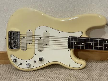 1983 Fender Elite Precision Bass II 