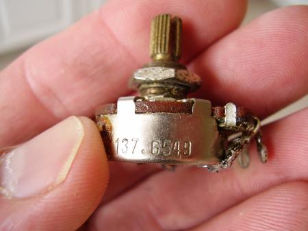 1965 FENDER VINTAGE STRATOCASTER ORIGINAL VOL POT