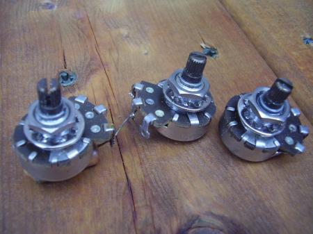 1955 ORIG  33RD WEEK 1955 FENDER STRATOCASTER POTS