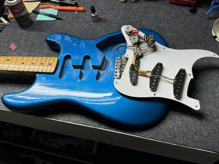 1986 1957 RI Lake Placid Blue Fender Stratocaster