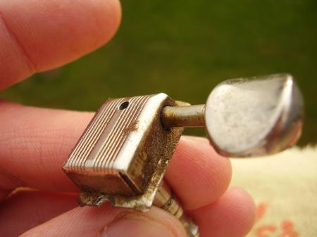 1954 ORIG NO LINER FENDER STRAT TUNER