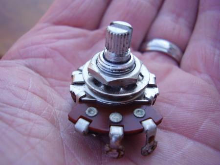 1972 ORIG FENDER STRAT VOL POT