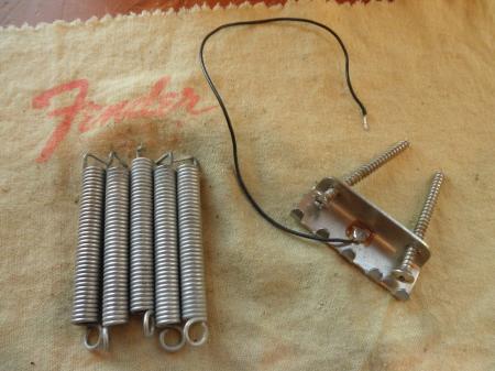1970 ORIG FENDER STRATOCASTR BRIDGE SPRINGS & CLAW