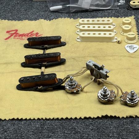 1964 FENDER STRATOCASTER PICKUPS POTS 3 WAY