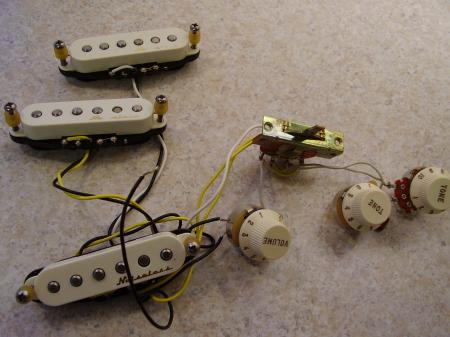Fender noisless pickups and pots and 5 way