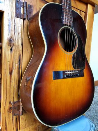 1942 ORIGINAL GIBSON BANNER Pre War LG-2 Acoustic