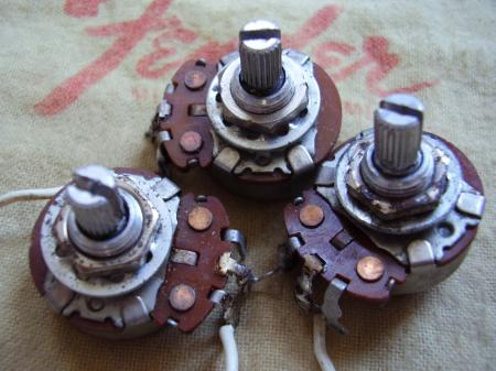 1974 ORIGINAL FENDER STRATOCASTER VOL & TONE POTS