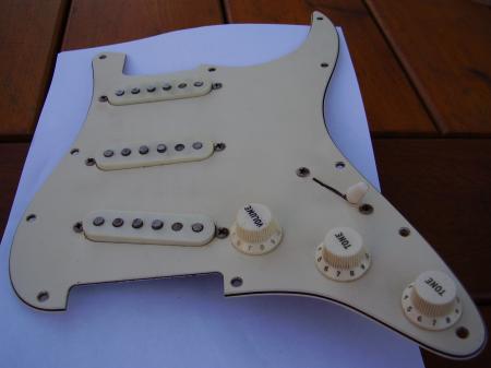 1973 ORIG FENDER STRATOCASTER PICKUP ASSEMBLY