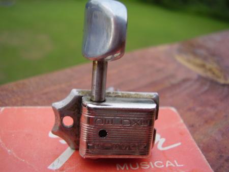 1964 Original Gibson Double Line High E Tuner Will work for Fender Strat