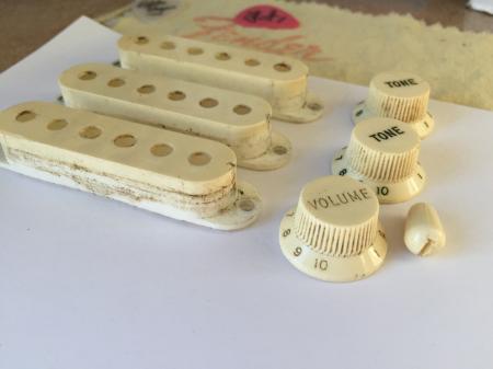 1964 Orig Fender Stratocaster Plastic Covers Knobs Tip Pre CBS