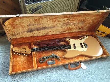 1960 Fender Duo Sonic With Original Case With Candy