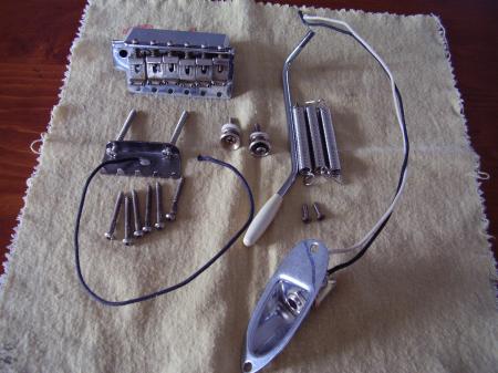 1960 SUPER RELIC FENDER CUSTOM SHOP BRIDGE & HARDWARE