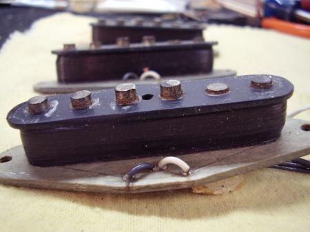 1974 STRAT PICKUPS 100 PERCENT