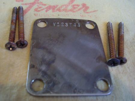 1957 USA RI 1999 PRO RELIC STRAT NECK PLATE