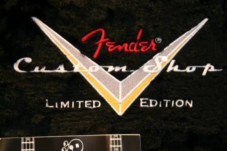 RELIC LIMITED EDITION USA CUSTOM SHOP FENDER CASE & CANDY