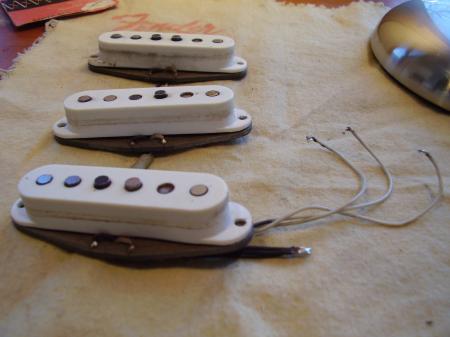 1970 Orig Fender Strat Pickups With Covers