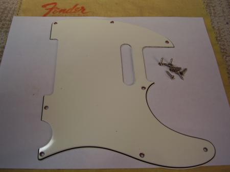 1961 FENDER TELECASTER CUSTOM RELIC PICKGUARD & SCREWS